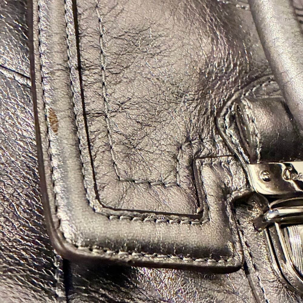 Coach Poppy Leather Pushlock Satchel Handbag Metallic Silver Pewter Bag Charm - Picture 3 of 11